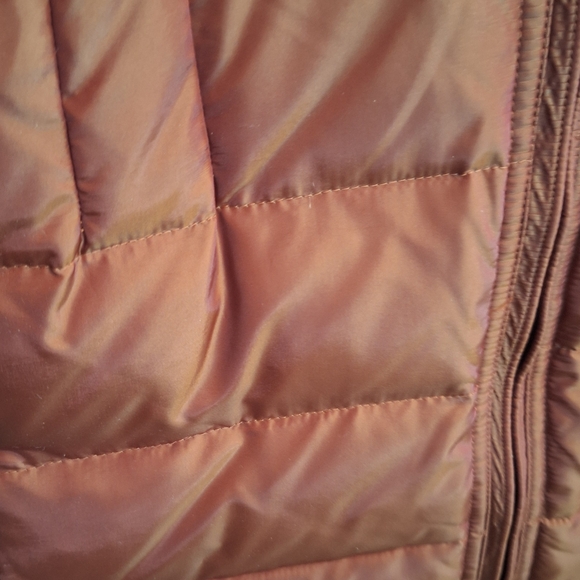 Lands' End Women's Brick Red Puffer Coat with Faux Fur Hood - Picture 6 of 8